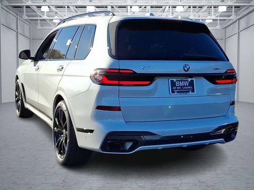 2026 BMW X7 xDrive40i