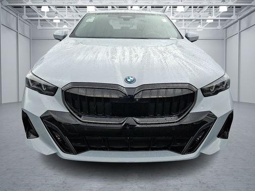 2025 BMW i5 xDrive40