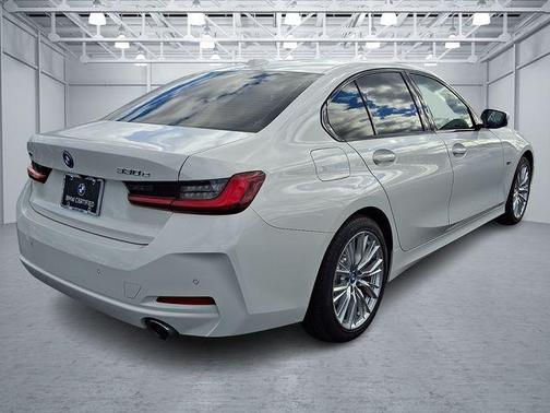 2023 BMW 330e 330e xDrive