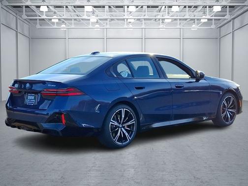 2025 BMW 530 530i xDrive