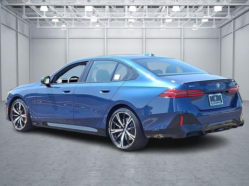 2025 BMW 530 530i xDrive
