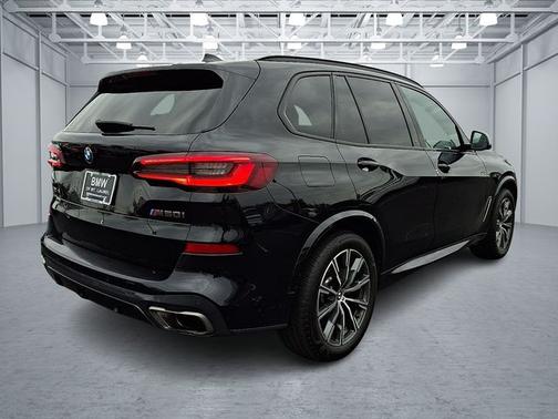 2023 BMW X5 M50i