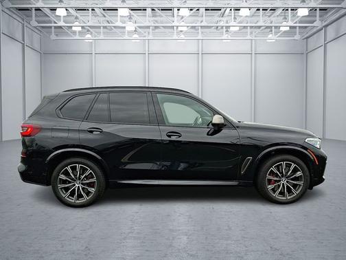 2023 BMW X5 M50i