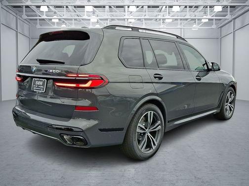 2026 BMW X7 M60i