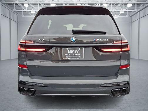 2026 BMW X7 M60i