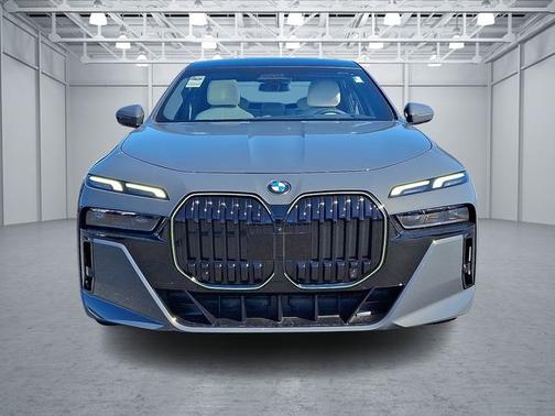 2026 BMW 740 740i xDrive