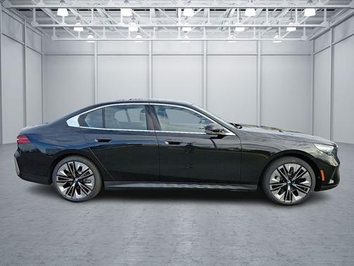 2026 BMW 530 530i xDrive