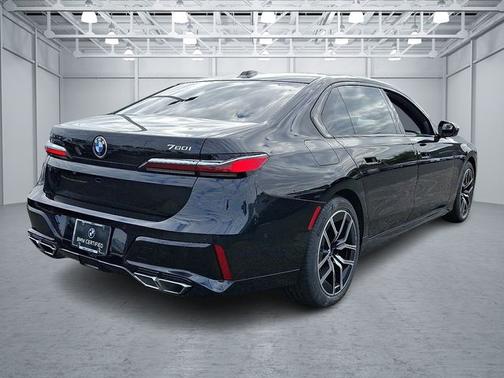 2024 BMW 760 760i xDrive