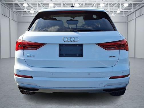 2020 Audi Q3 Premium