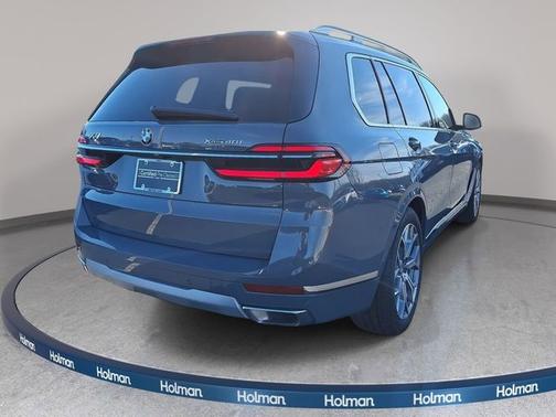 2025 BMW X7 xDrive40i