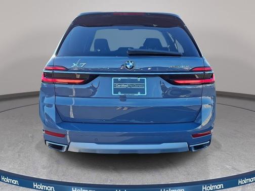 2025 BMW X7 xDrive40i
