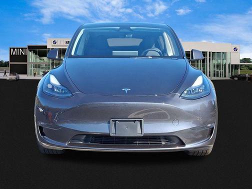 2025 Tesla Model Y Long Range