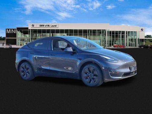 2025 Tesla Model Y Long Range