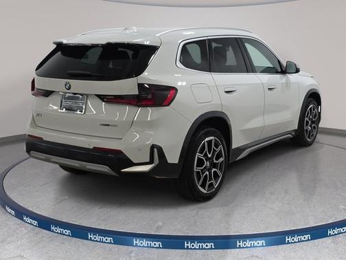 Alpine White 2023 BMW X1 xDrive28i
