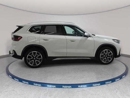 Alpine White 2023 BMW X1 xDrive28i