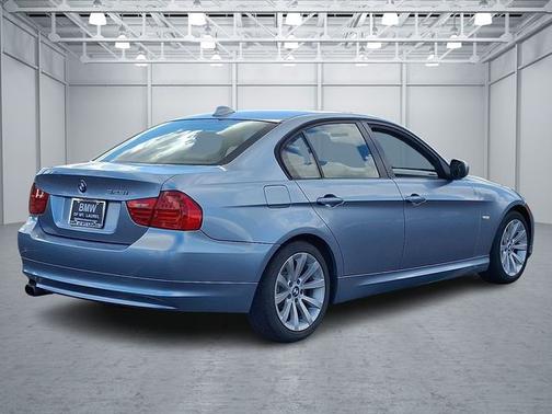 2011 BMW 328 328i