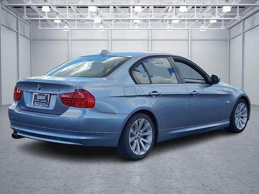 2011 BMW 328 328i