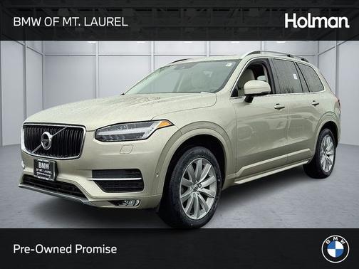 2017 Volvo XC90 T6 Momentum