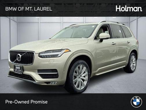 2017 Volvo XC90 T6 Momentum