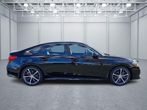 2022 Honda Civic Touring