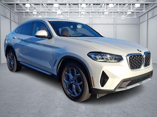 2023 BMW X4 xDrive30i