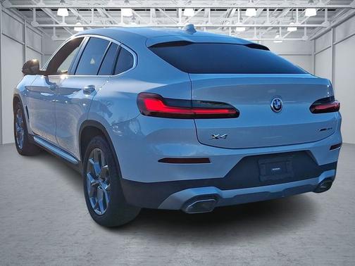 2023 BMW X4 xDrive30i