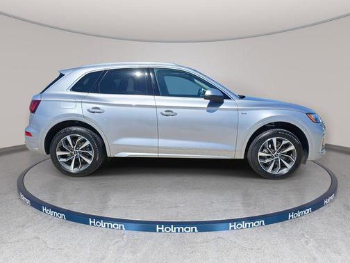 2022 Audi Q5 45 S line Premium