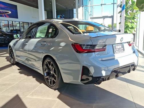 2025 BMW 330 330i xDrive