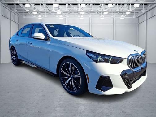 2026 BMW 530 530i xDrive