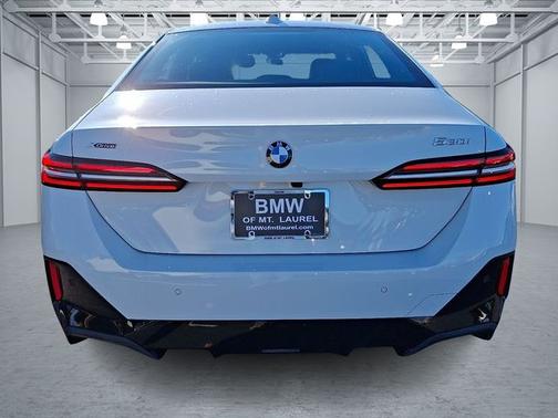 2026 BMW 530 530i xDrive