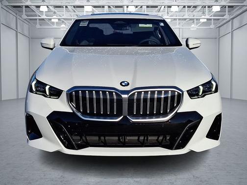 2026 BMW 530 530i xDrive