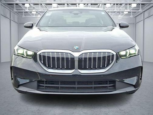 2026 BMW 530 530i xDrive