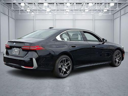 2026 BMW 530 530i xDrive