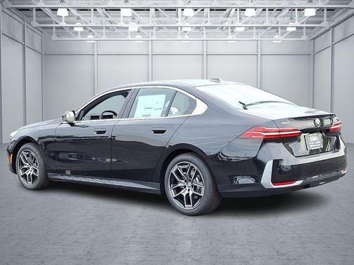 2026 BMW 530 530i xDrive