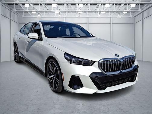 2026 BMW 550e 550e xDrive