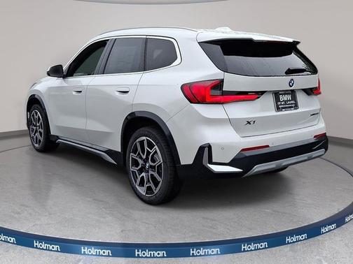 Mineral White Metallic 2026 BMW X1 xDrive28i