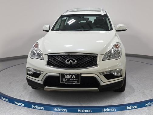Majestic White 2017 INFINITI QX50 Base