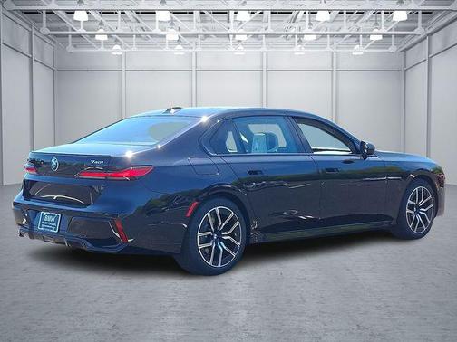 2025 BMW 740 740i xDrive