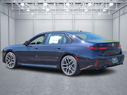 2025 BMW 740 740i xDrive