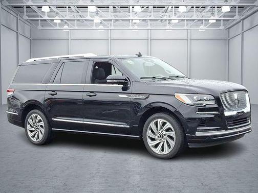 2023 Lincoln Navigator L Reserve