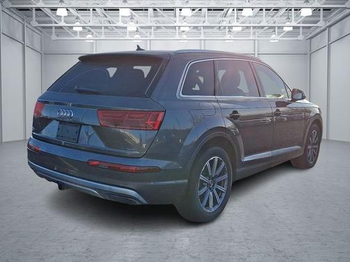 2019 Audi Q7 45 Premium Plus