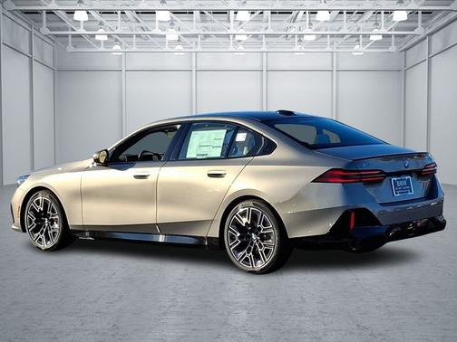 2025 BMW 530 530i xDrive