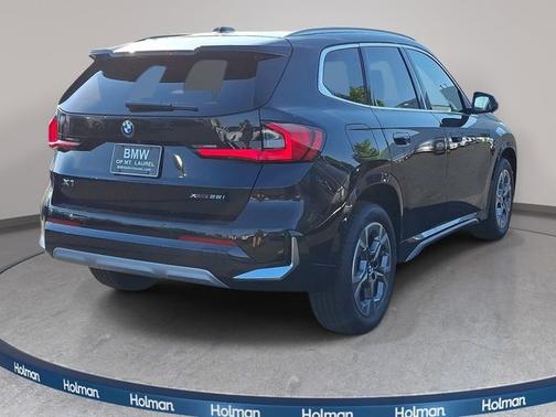 Black Sapphire Metallic 2026 BMW X1 xDrive28i