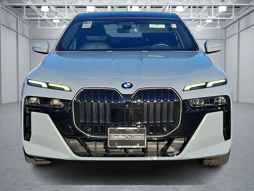 2025 BMW 740 740i xDrive