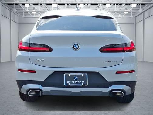 2025 BMW X4 xDrive30i