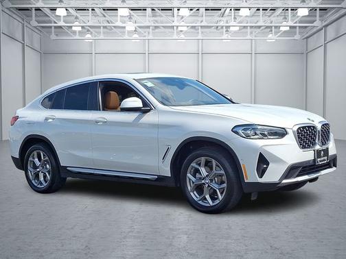 2025 BMW X4 xDrive30i