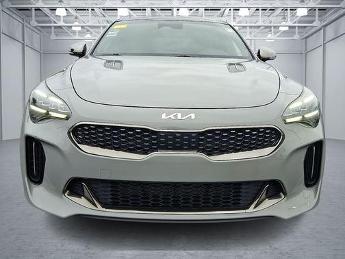 2022 Kia Stinger GT-Line
