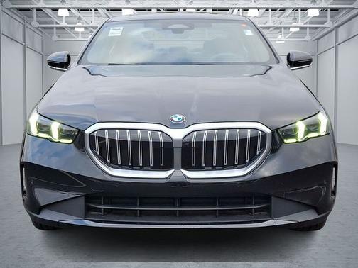 2025 BMW 530 530i xDrive