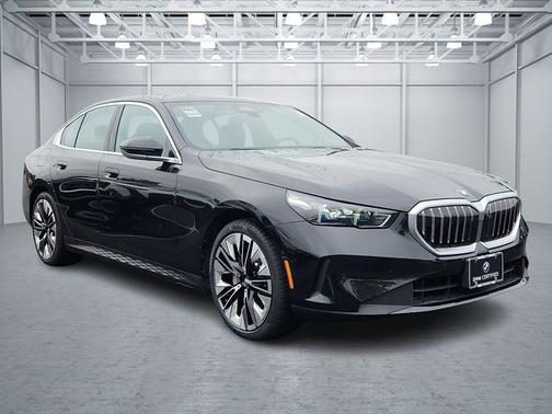 2025 BMW 530 530i xDrive