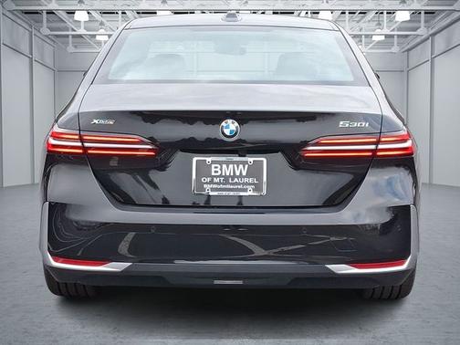 2025 BMW 530 530i xDrive